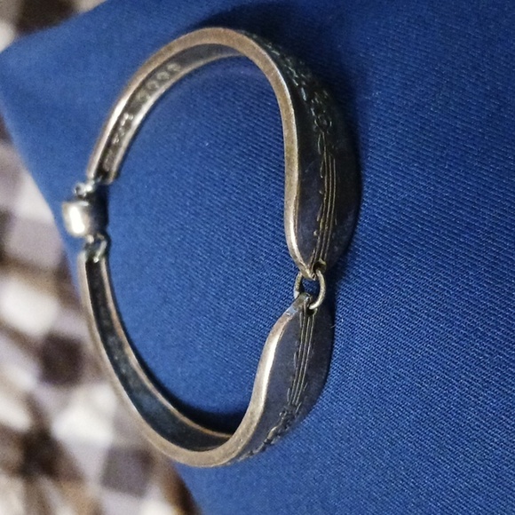 Vintage Silver Plate Bracelet Made From Spoons w/ Magnetic Closure Adorable CHIC - Picture 3 of 9